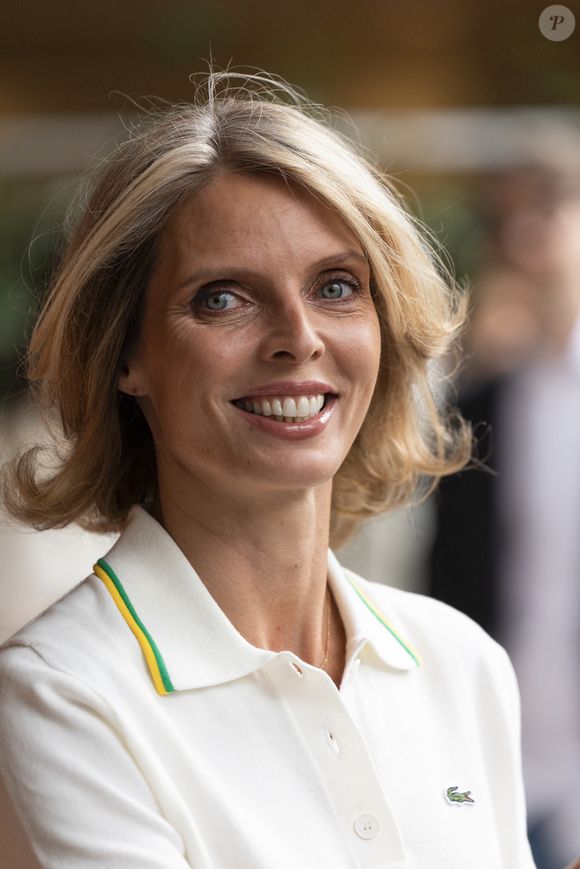 une internaute lui a répondu : "Ça crée parfois quelques drames. C’est un combat que j’ai décidé de mener."

Sylvie Tellier au village lors des Internationaux de France de Tennis de Roland Garros 2025, à Paris, France, le 5 Juin 2025. © Jacovides-Moreau/Bestimage