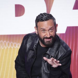 Son programme devrait s'appeler "Tout beau, tout 9".

Exclusif - Cyril Hanouna, sur le plateau de l’émission « TPMP » présentée par C.Hanouna et diffusée en direct sur Youtube et sur toutes les box (SFR, FREE, Bouygues, MyCanal etc), Paris, France, le 24 mars 2025. © Jack Tribeca / Bestimage