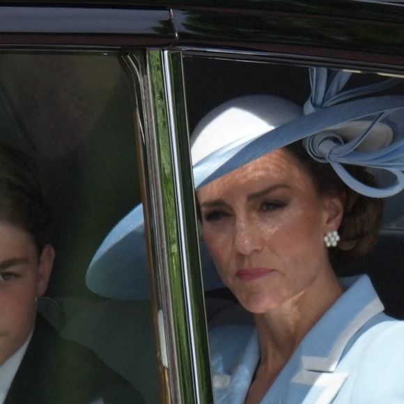 Le prince George de Galles, la princesse Charlotte de Galles, Catherine (Kate) Middleton, princesse de Galles - Des membres de la famille royale assistent à la parade « Trooping the Colour » au palais de Buckingham, à Londres, au Royaume-Uni, le 13 juin 2026.

© Julien Burton / Bestimage