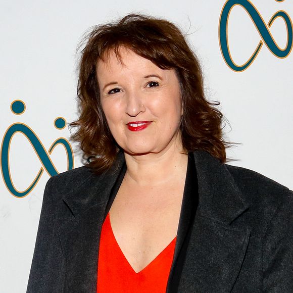 Anne Roumanoff lors de la soirée de remise des prix Dapat 2025 au Théâtre du Rond Point à Paris le 24 mars 2025. © Rachid Bellak / Bestimage