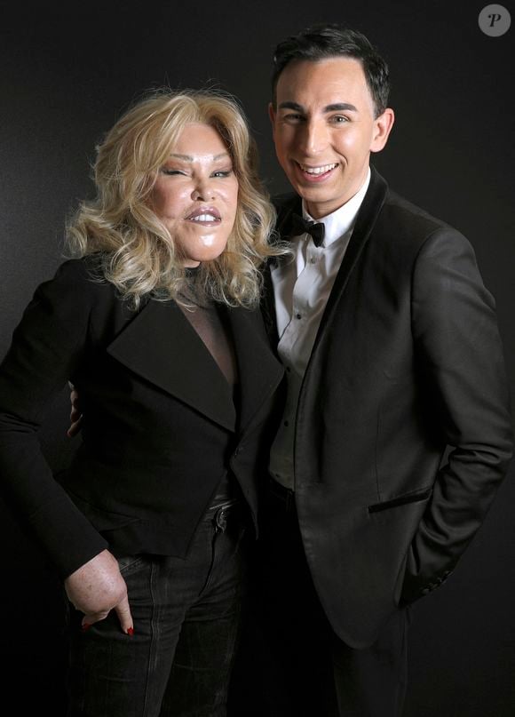 Exclusif - Jocelyne (Jocelyn) Wildenstein (La femme Chat) et Jordan de Luxe lors de l'enregistrement de l'émission "Chez Jordan de Luxe" à Paris. Le 16 octobre 2024
© Cédric Perrin / Bestimage