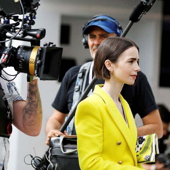 Lily Collins tourne l'ultime saison de la série "Emily in Paris" dans les paddocks du Grand Prix de Monaco le 4 juin 2026.

© Dylan Meiffret / Nice Matin / Bestimage