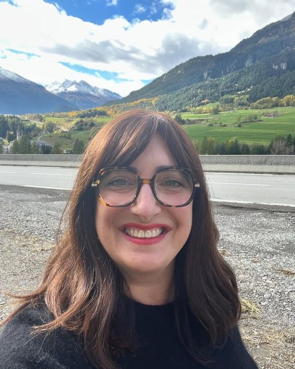 Fous amoureux, le couple avait décidé de renouveler leurs voeux de mariage en 2023 et l'écrivaine avait dévoilé plusieurs images de cette journée inoubliable

Virginie Grimaldi, Instagram février 2024