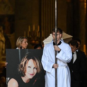 Les obsèques de l'actrice française Nathalie Baye à l'église Saint-Sulpice, à Paris, France, le 24 avril 2026. Photo par Lionel Urman/ABACAPRESS.COM