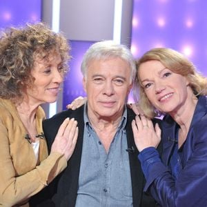 Mireille Dumas, Guy Bedos, Brigitte Lahaie lors de l'enregistrement de l'émission Vie Privee, Vie Publique a Paris, France, le 24 fevrier 2011. Photo Max Colin/ABACAPRESS.COM