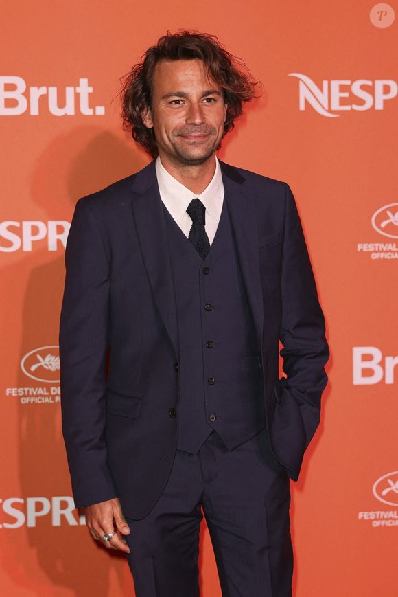Bertrand Chameroy participe à la soirée Nespresso lors du 77e Festival de Cannes à Cannes, France. Photo par Marco Piovanotto/ABACAPRESS.COM