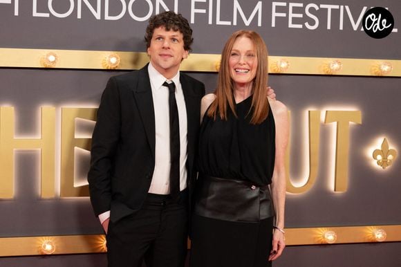 Jesse Eisenberg et Julianne Moore à la soirée de clôture du BFI London Film Festival, au Royal Festival Hall, le 18 octobre 2026 à Londres.

© Bestimage