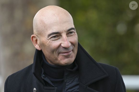 Nicolas Canteloup prépare également d’autres projets, comme un futur spectacle et l’ouverture d’une école d’équitation, même si ce dernier devra patienter.

Nicolas Canteloup - Les Célébrités au 103ème Qatar Prix de l'Arc de triomphe à l'hippodrome ParisLongchamp le 6 octobre 2024.
Michael Baucher / Panoramic / Bestimage