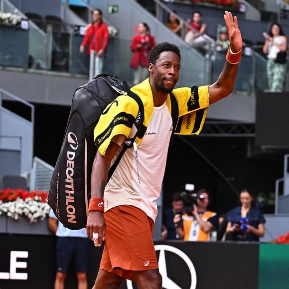 Et c'est loin des courts et de la terre battue qu'il projette de s'épanouir. Il a en effet décidé de se reconvertir dans la finance : "J’ai fait un stage dans une banque privée"...

Gaël Monfils lors de son premier tour et dernier match à l'Open de tennis Mutua Madrid à Madrid, Espagne, le 23 avril 2026. Photo Corinne Dubreuil/Abaca