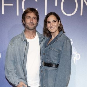 L’actrice Camille Lou et le surfeur Romain Laulhé ont célébré leur mariage, juste avant de débuter la nouvelle année. 

Camille Lou et son fiancé Romain Laulhe assistent au photocall de Cats Eyes lors du Festival de la Fiction de La Rochelle, France. Photo by David NIVIERE/ABACAPRESS.COM