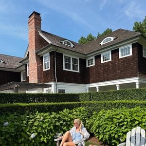 Kitty Spencer, la nièce de Diana et sa fille Athena mènent une vie de princesse...