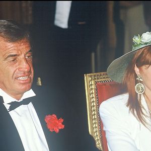 Archives - Jean Paul Belmondo et son ex femme Elodie marient leur fille Patricia en 1986

Photo : BERTRAND RINDOFF PETROFF / BESTIMAGE