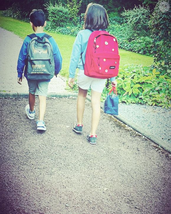 Faustine Bollaert profite de vacances bien méritées avec ses enfants.

Faustine Bollaert publie des photos de ses enfants. Instagram