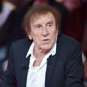 Exclusif - Alain Souchon lors de l'enregistrement de l'émission "Famille je vous aime" présentée par M.Drucker et qui sera diffusée le 29 décembre sur France 3, au studio Rive gauche, à Paris, France, le 2 décembre 2025. © Gaffiot-Perusseau/Bestimage