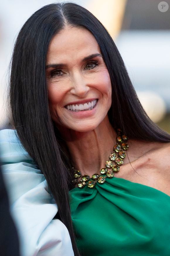 Demi Moore - Montée des marches pour la cérémonie de clôture du 79ème Festival International du Film de Cannes, le 23 mai 2026. © Olivier Borde / Bestimage