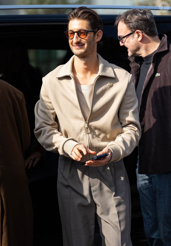 Pierre Niney au défilé Lacoste "Collection Femme Prêt-à-Porter Automne/Hiver 2026-2027" lors de la Fashion Week de Paris, le 8 mars 2026

© Thibault Duboucher / Bestimage