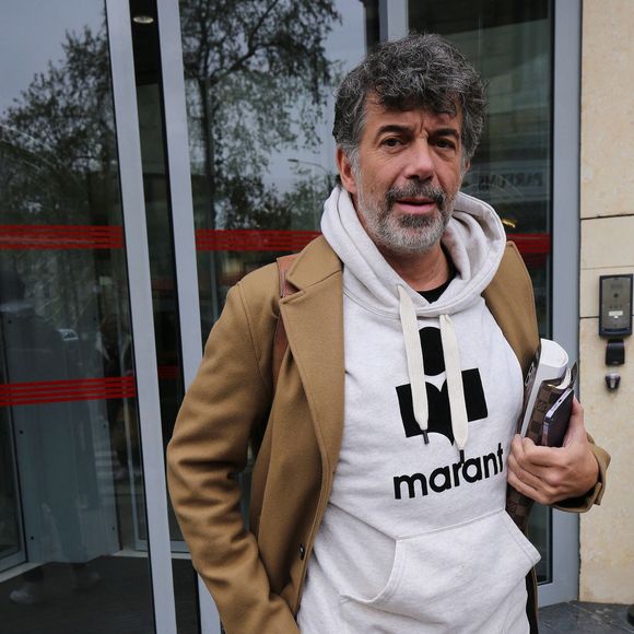Stéphane Plaza - Les célébrités à la sortie de l'émission "Les Grosses Têtes" aux studios RTL à Neuilly-sur-Seine, France, le 17 avril 2023. © Jonathan Rebboah/Panoramic/Bestimage