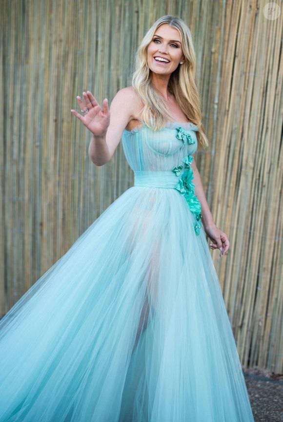 Mannequin, égérie Dolce et Gabbana, elle a quelque peu délaissé ses activités...

Lady Kitty Spencer participe à la Serpentine Summer Party 2025 à la galerie Serpentine South le 24 juin 2025 à Londres, Angleterre. Photo par Lounisphotography/ABACAPRESS.COM