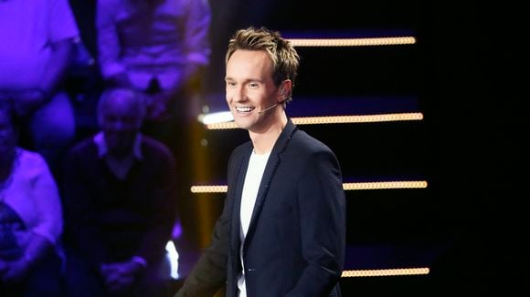 Surprise ! On sait quelle animatrice va remplacer Cyril Féraud dans Le Quiz des champions sur France 2