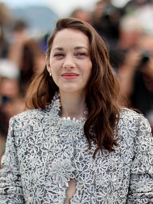 "Il y a des hommes qui aident à vivre, il était un de ces êtres pour moi" : Marion Cotillard perd l'un de ses piliers