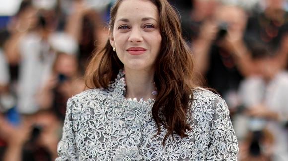 "Il y a des hommes qui aident à vivre, il était un de ces êtres pour moi" : Marion Cotillard perd l'un de ses piliers