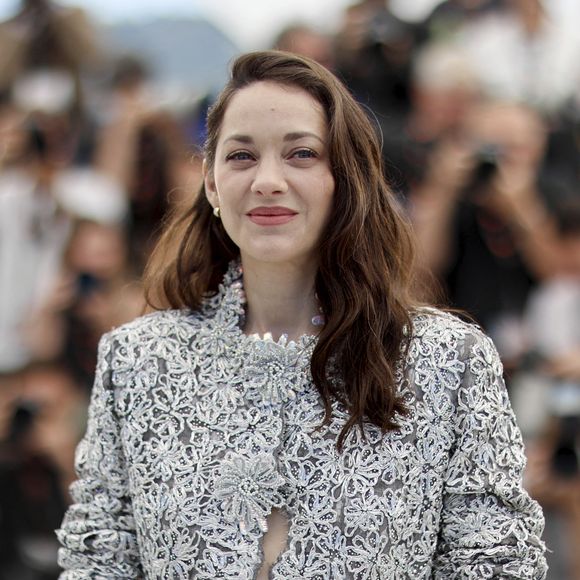 L'actrice Marion Cotillard a rendu un vibrant hommage au philosophe Edgar Morin après sa disparition.

Marion Cotillard au photocall du film "Roma Elastica" lors du Festival International du Film de Cannes, France. © Jacovides-Moreau/Bestimage