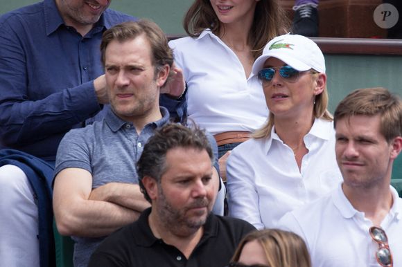 Laurence Ferrari et son mari le violoniste Renaud Capuçon dans les tribunes lors des Internationaux de France de Tennis à l'arène Roland-Garros le 02 juin 2018 à Paris, France. Photo par Nasser Berzane/ABACAPRESS.COM
