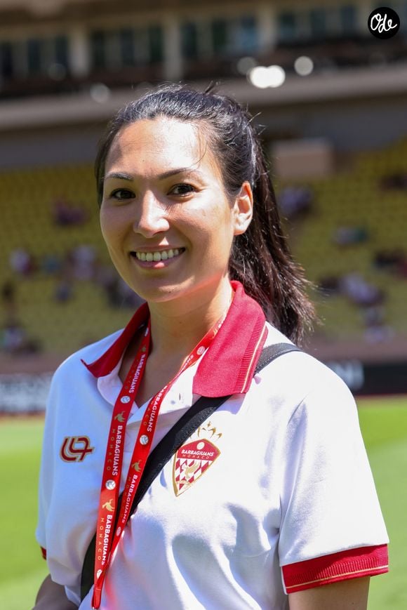 Marie Ducruet lors du match de football caritatif au stade Louis II de Monaco opposant les Barbagiuans aux pilotes de l'équipe Nazionale Piloti dans le cadre de la "Racing Stars Football Cup" le 3 juin 2026. Depuis 35 ans, des pilotes automobiles participent chaque année à un match de football caritatif organisé à Monaco. Ce « match des pilotes » a accueilli tous les plus grands de la Formule 1, y compris Michael Schumacher. En 2025, une nouvelle mouture a vu le jour, la Racing Stars Football Cup, sous la houlette de Louis Ducruet, le fils de la princesse Stéphanie. Ce 3 juin 2026, avait lieu la deuxième édition de l’événement caritatif, organisé au profit de deux associations. Les fonds récoltés lors de l’événement seront reversés à deux associations. La première est « Mercy Ships », qui déploie des navires-hôpitaux afin d’offrir des soins chirurgicaux gratuits en Afrique. La seconde association est « Les Soins de l’espoir », qui est engagée auprès d’enfants et d’adultes défavorisés en Asie du Sud-Est, notamment au Vietnam. Les Barbagiuans ont remporté le match 6 - 2. © Albuquerque/Bestimage
