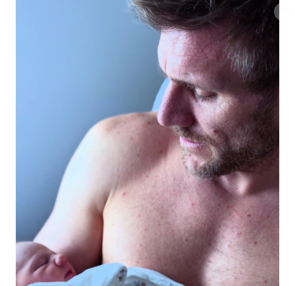 Le bébé fait le bonheur de toute la famille.

Vanessa Le Moigne a accouché d'une petite Alba.