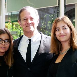 FRANCIS HUSTER & ses filles - 25eme Ceremonie des Trophees UNFP au Pavillon Gabriel
Noël Carrier / Bestimage