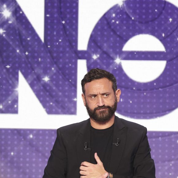 Exclusif - Cyril Hanouna sur le plateau de l’enregistrement de l’émission « Face à Hanouna » présentée par C.Hanouna et diffusée sur C8 le 30 novembre 2024, à Paris, France, le 28 novembre 2024. © Jack Tribeca / Bestimage