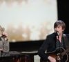 Son père, Jacques Dutronc, l'était lui aussi

Jacques Dutronc reçoit un prix d'honneur des mains de son fils Thomas Dutronc lors de la 37e cérémonie des Victoires de la Musique à la Seine Musicale, le 11 février 2022 à Boulogne-Billancourt, en France. Photo de David Niviere/ABACAPRESS.COM