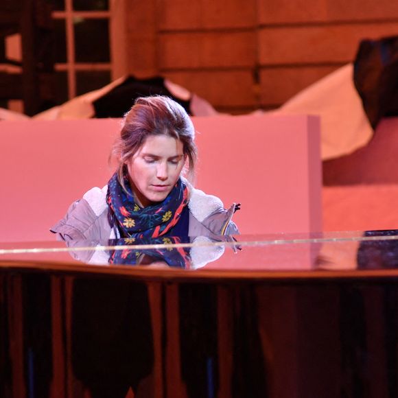 Alice Taglioni à la 17ème édition du Etam Live Show à la Monnaie de Paris le 24 septembre 2024.

© Veeren / Bestimage