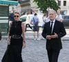 Car il faut rappeler que William Leymergie était un grand ami de Philippe Labro depuis plus de 45 ans.
Sophie Davant et William Leymergie assistent aux obsèques de Philippe Labro à l'église Saint Germain des Prés à Paris, France, le 13 juin 2025. PPhoto by Nasser Berzane/ABACAPRESS.COM