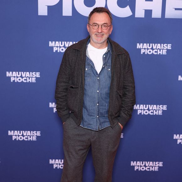 Mais celui qui a longtemps présenté l'émission "Rendez-vous en terre inconnue" a choisi de s'éloigner de la télévision pour une pause de plusieurs années...

Frédéric Lopez assiste à la première de Mauvaise Pioche à Paris, France, le 23 mars 2026. Photo par Jerome Dominé/Abaca