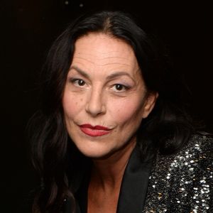 Lio a perdu son fils Diego (21 ans), le plus jeune de ses 6 enfants
Lio - A l'Olympia, de nombreuses personnalités ont célébré le lancement de Lotus Moltonel Sans Tube, le premier papier toilette sans tube à destination du grand public, en rendant hommage à plusieurs décennies de tubes avec un concert exceptionnel réunissant le temps d’une soirée toutes les stars emblématiques des années 80. Une innovation telle que le papier toilette Lotus Moltonel Sans Tube se devait d’être mise en scène avec  les 100 tubes des années 80. A cette occasion, Lotus avait mis en jeu des places sur ses réseaux sociaux pour que le grand public puisse assister à ce concert évènement ! © Veeren/Bestimage