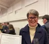 Sa première expérience dans les vignes a toutefois été éprouvante, notamment à cause des épisodes de fortes chaleurs qui ont fait peser une importante pression sur la récolte.

Carine Bécard, ancienne journaliste reconvertie en vigneronne.