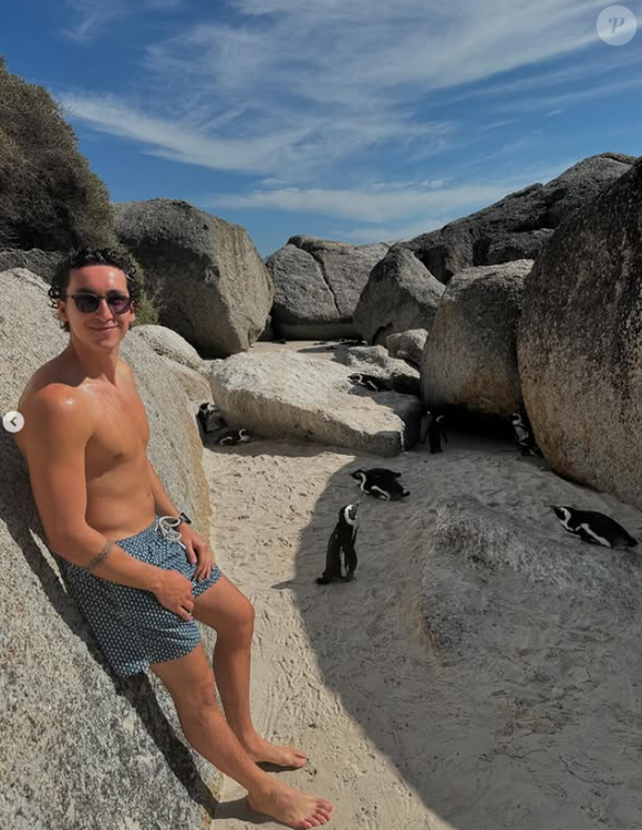 Une référence direct à son métier d'agent immobilier, dont il a certainement dû parler à celle qu'il tentait de séduire.

Raphaël Kretz sur Instagram