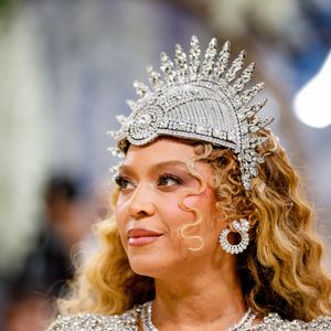 Beyoncé célébrant l'ouverture de l'exposition "Costume Art" qui s'est tenue au Metropolitan Museum of Art à New York City. Backgrid USA / Bestimage