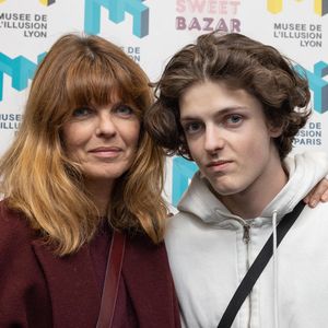 Gwendoline Hamon évoque le choix de métier de son fils

Exclusif - Gwendoline Hamon et son fils Gabriel - Soirée "Just an Illusion" au musée de l'Illusion à Paris le 8 juin 2022. © Jérémy Melloul/Bestimage