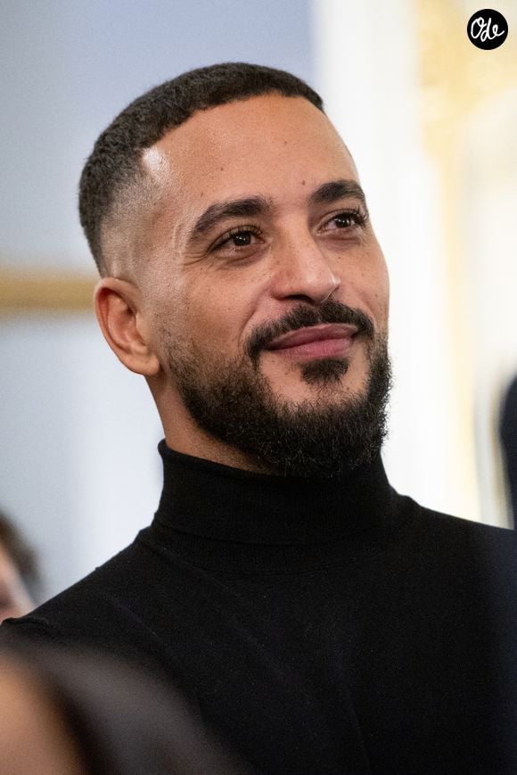 Il a créé son propre label, Néo Music, mais aussi plusieurs sociétés civiles immobilières afin de gérer du patrimoine...

Slimane à la cérémonie de la remise de la médaille de chevalier de l'ordre des arts et des lettres à Alexandre Kirchhoff, PDG du label Capitol Music France par Rachida Dati au Ministère de la Culture à Paris le 9 janvier 2026. Crédit Cyril Moreau / Bestimage