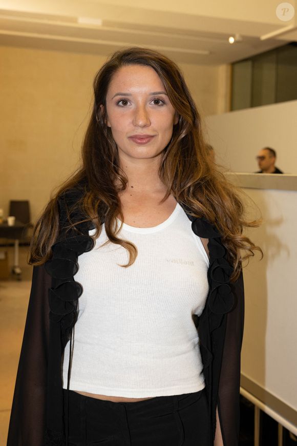 Alice Vaillant (fille de A. Roumanoff) - People au défilé Vaillant Studio, Prêt-à-porter Printemps / Eté 2023 dans le cadre de la Fashion Week de Paris à l'hôtel Heidelbach à Paris le 27 septembre 2022. © Jérémy Melloul/Bestimage