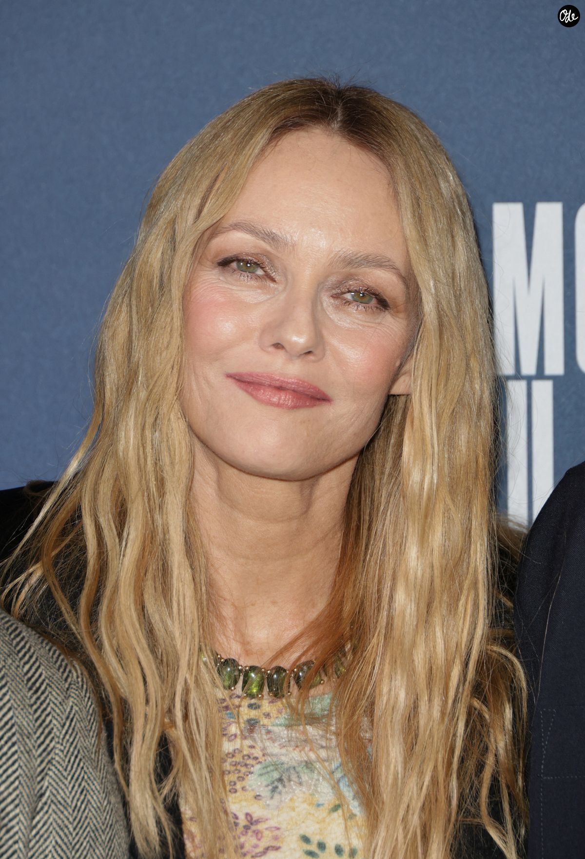 Photo Vanessa Paradis Avantpremière du film « Dismoi juste que
