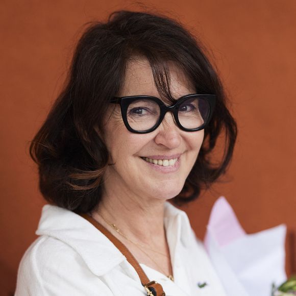 Zabou Breitman lors des Internationaux de France de tennis de Roland Garros 2024 à Paris. Le 5 juin 2024. © Jacovides-Moreau/Bestimage