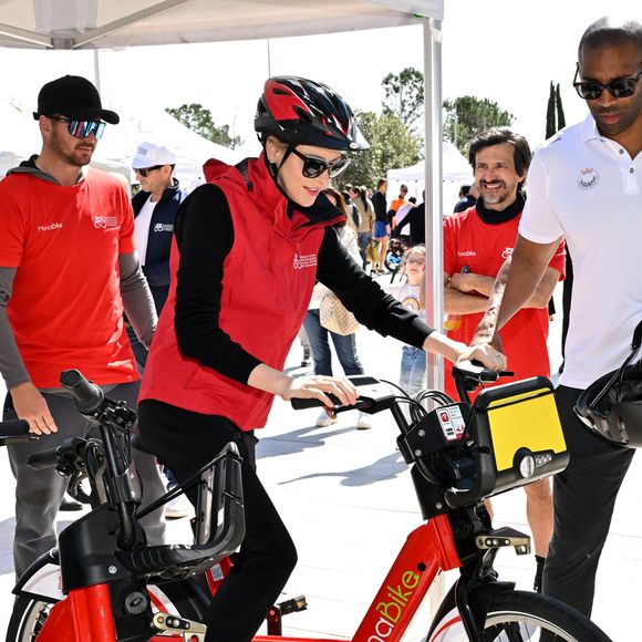 Le prince Albert II de Monaco et la princesse Charlene ont participé à la Road Safety Day, une journée de sensibilisation et de sport pour toute la famille dédié à la sécurité routière à vélo et à l'initiation des jeunes au sport, à Monaco organisée par la Fondation Princesse Charlene, le 23 mars 2025.  © Bruno Bebert/Bestimage