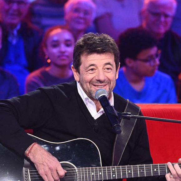 Côté musique, l’interprète du titre "Mon amant de Saint-Jean" s’apprête également à reprendre sa tournée. 

Exclusif - Patrick Bruel lors de l'enregistrement de l'émission "Vivement dimanche" au studio Rive Gauche, présentée par M.Drucker avec une diffusion sur France 3 le 15 mars 2026, à Paris, France, le 4 mars 2026. © Guillaume Gaffiot/Bestimage