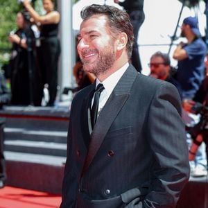 Michaël Youn à la montée des marches du film « Moulin » lors du 79ème Festival International du Film de Cannes, France, le 16 mai 2026. © Jacovides-Moreau/Bestimage