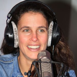 Exclusif - Clémence Castel (Koh-Lanta 2005 et 2018) lors de l'émission "Le Show de Luxe" sur la Radio Voltage à Paris , France, le 8 avril 2019. © Philippe Baldini/Bestimage