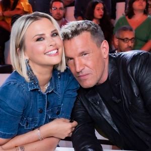 Exclusif - Kelly Vedovelli, Benjamin Castaldi - Sur le plateau de l'émission TPMP (Touche Pas à Mon Poste) présentée en direct par C.Hanouna et diffusée sur C8 à Paris le 6 juin 2022.  © Jack Tribeca / Bestimage