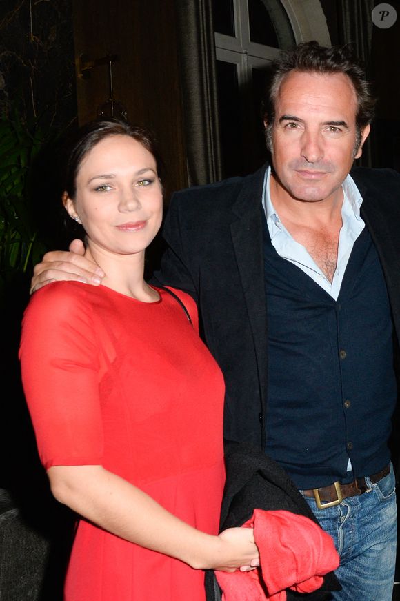 Jean Dujardin et Nathalie Péchalat - Le réalisateur français C. Lelouch célèbre ses 80 ans au restaurant Victoria à Paris, France, le 30 octobre 2017. © Coadic Guirec/Bestimage